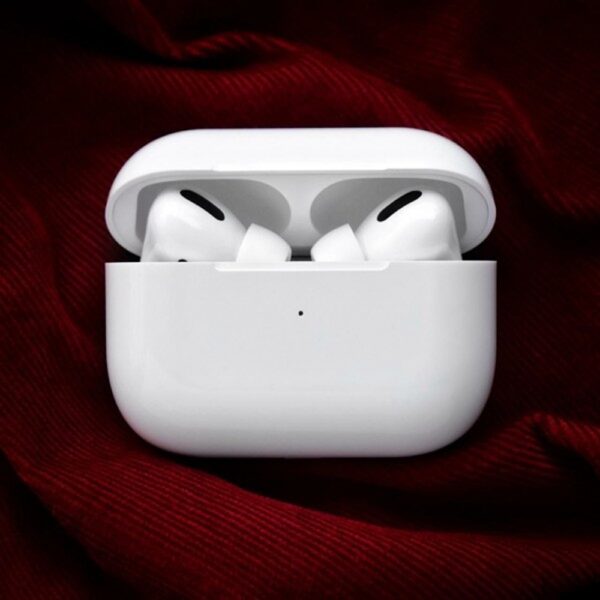 AirPods Pro 3 With Body Sensor