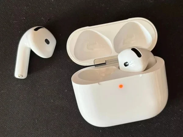 AirPods 4 with ANC Working